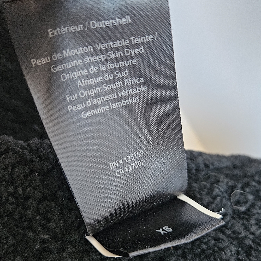 Mackage Vest Lambskin Fur Sheep Skin Dyed Black Shawl Collar Warm Size: X Small - Picture 4 of 17